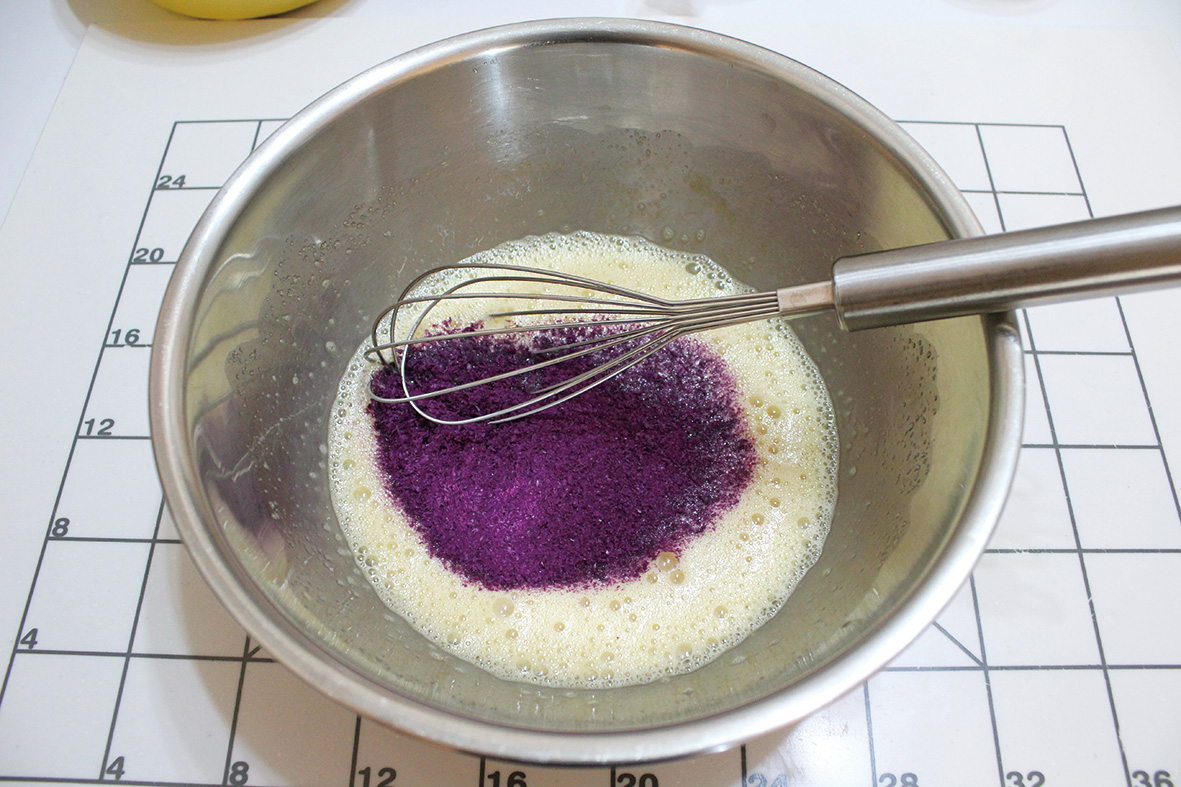 KN's Kitchen: 有機紫薯杯子蛋糕 ~ 純天然無添加製作 Purple Sweet Potato Cupcake